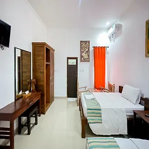 Guest house Men Bebas Near Mitra Reddoorz