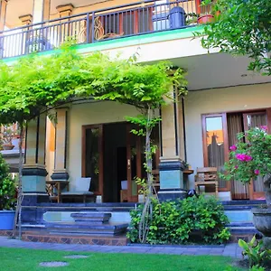 Guest house Cr Tris