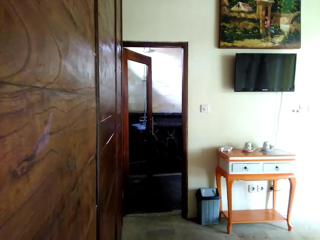 Astawa House Hotel Ubud  2*, Ubud (Bali)